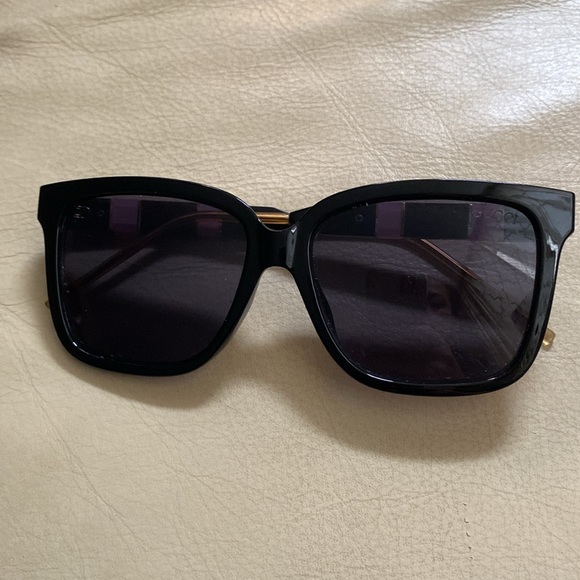 GUCCI Sunglasses - Picture 4 of 4